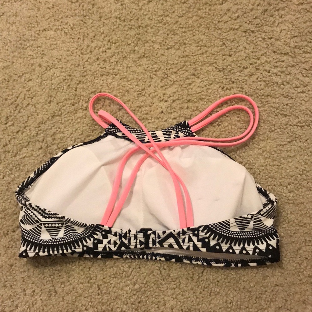 Pattern Bikini Top - Picture 2 of 4